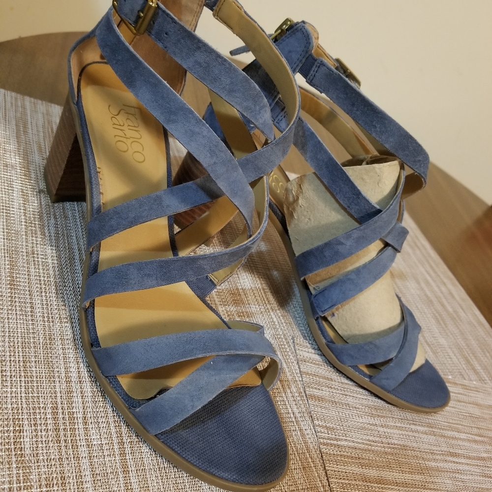 Sandals - Picture 2 of 3
